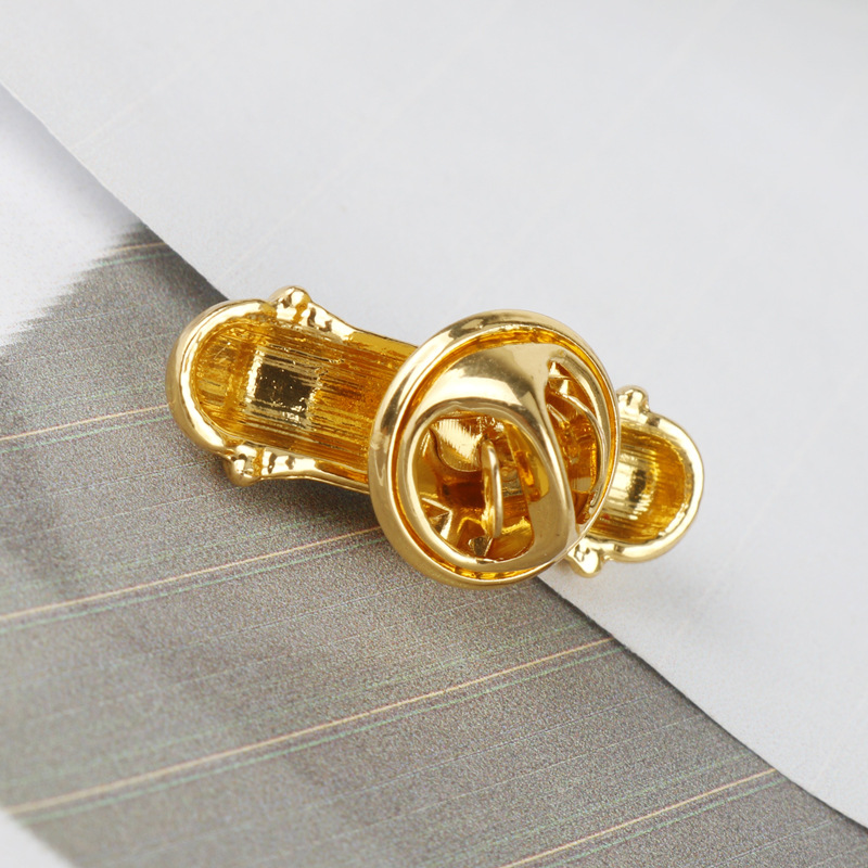 Klassieke badge broche pin kap - Hair Care Kit recensie en prijs